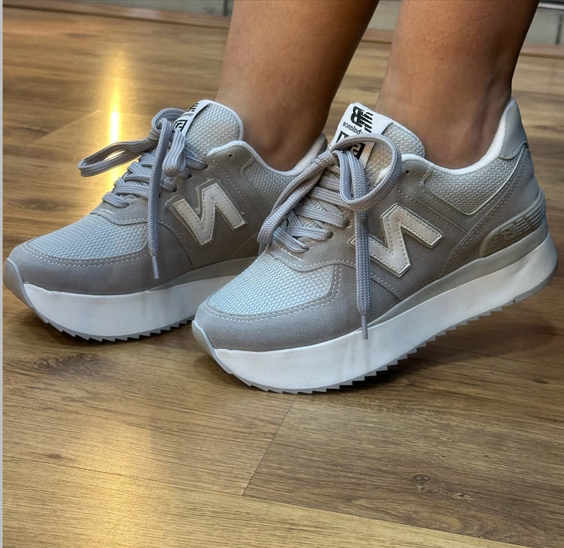 Tênis New Balance 574